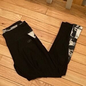5/$3 N.Y.L Leggings Capri Length